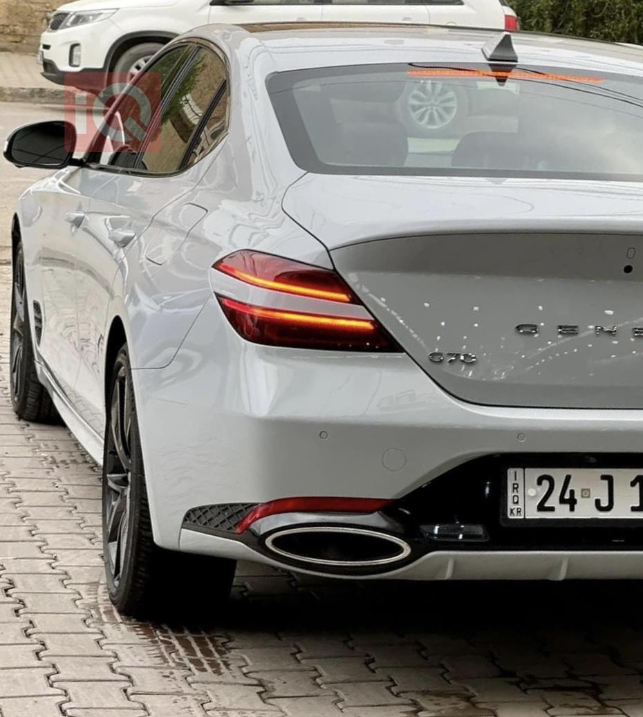 جێنسس G70